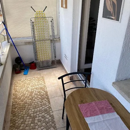 Apartment Arena 011 *