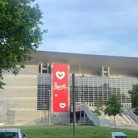 Arena 011 *