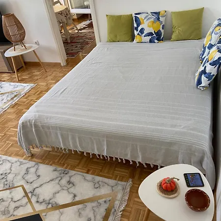 Апартаменты Arena 011 Белград